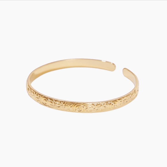 NWT Fab Fit Fun Our Spare Change Floral Cuff - Picture 1 of 1